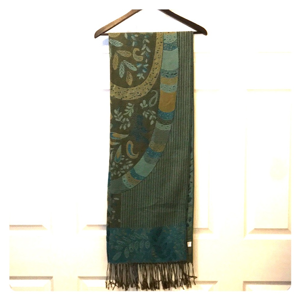 Beautiful green/blue pashmina scarf